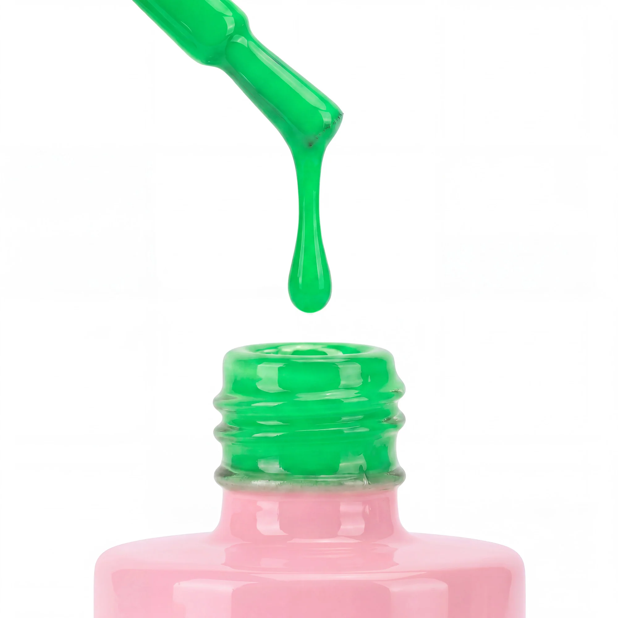 Beetles Stay Shining Aurora Green HEMA Free TPO Free Gel Nail Polish 15ml - Image 5